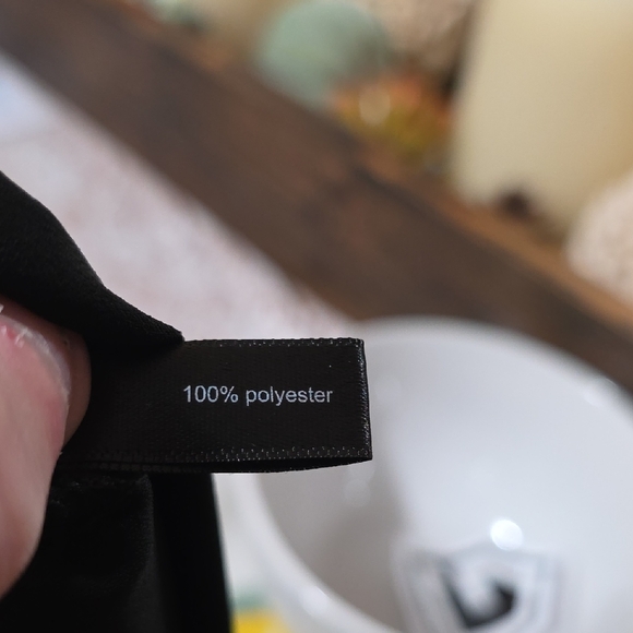 The Limited Elegant Black Blouse - Picture 6 of 6